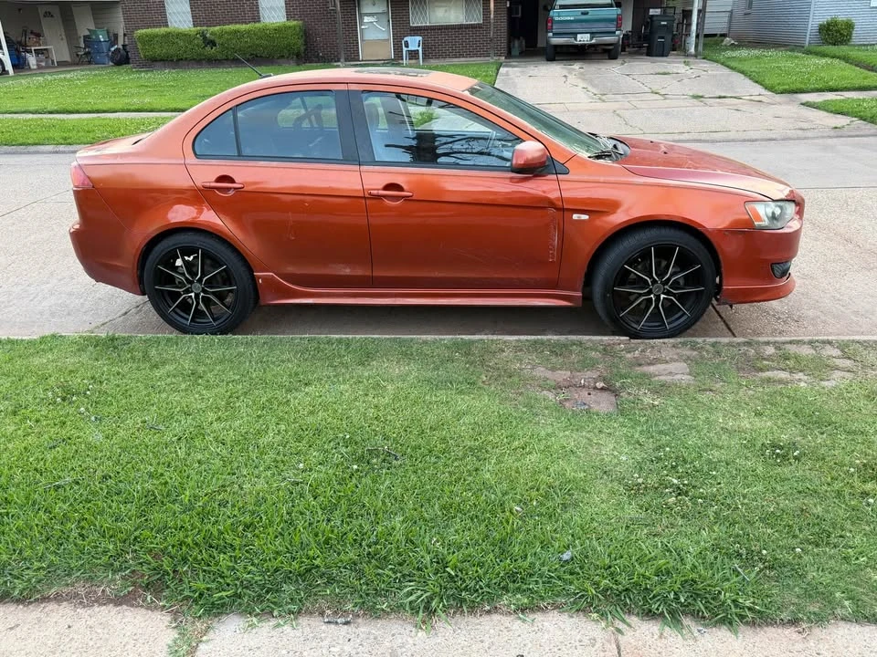 2009 Mitsubishi Lancer - Image 4 of 5