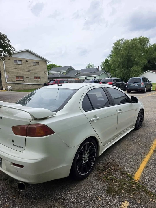 2009 Mitsubishi Lancer 9th Gen - Image 4 of 16