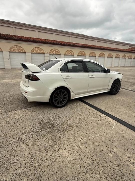 2009 Mitsubishi Lancer 9th Gen - Image 4 of 8