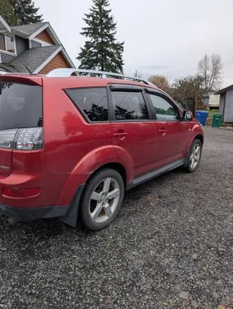 2009 Mitsubishi Outlander - Image 3 of 6