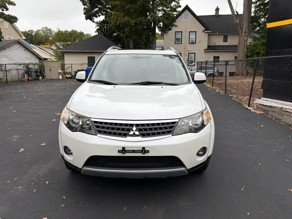 2009 Mitsubishi Outlander - Image 8 of 8
