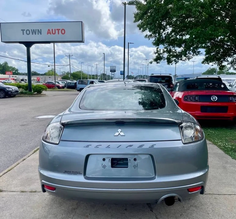 2009 Mitsubishi Eclipse 3rd Gen - Image 6 of 20