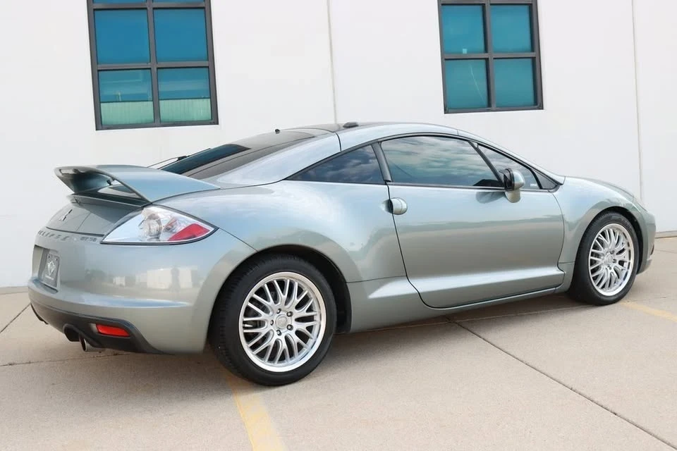 2009 Mitsubishi Eclipse 4th Gen - Image 14 of 19