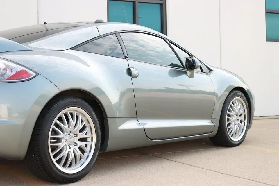 2009 Mitsubishi Eclipse 4th Gen - Image 11 of 19