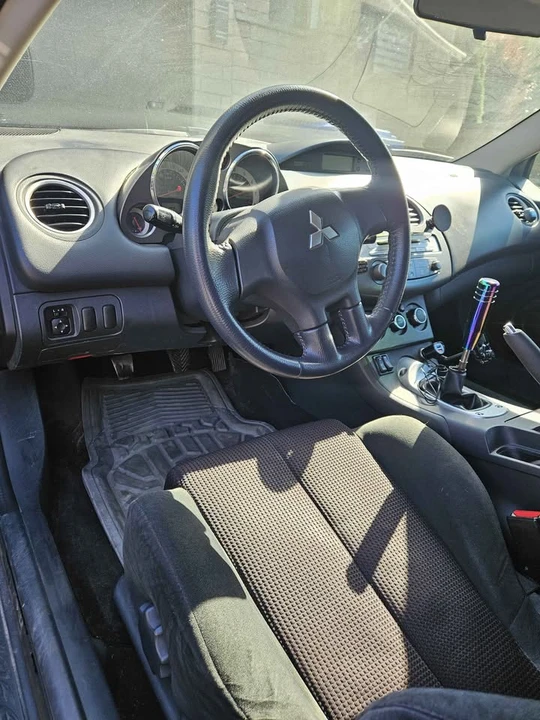 2009 Mitsubishi Eclipse 4th Gen - Image 5 of 8