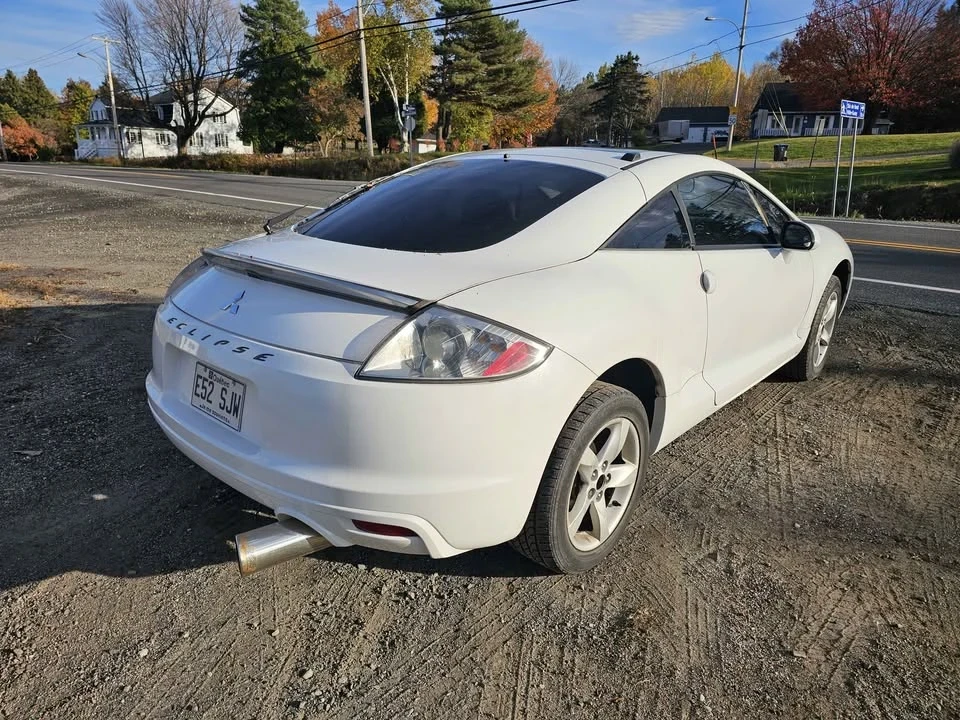2009 Mitsubishi Eclipse 4th Gen - Image 2 of 5
