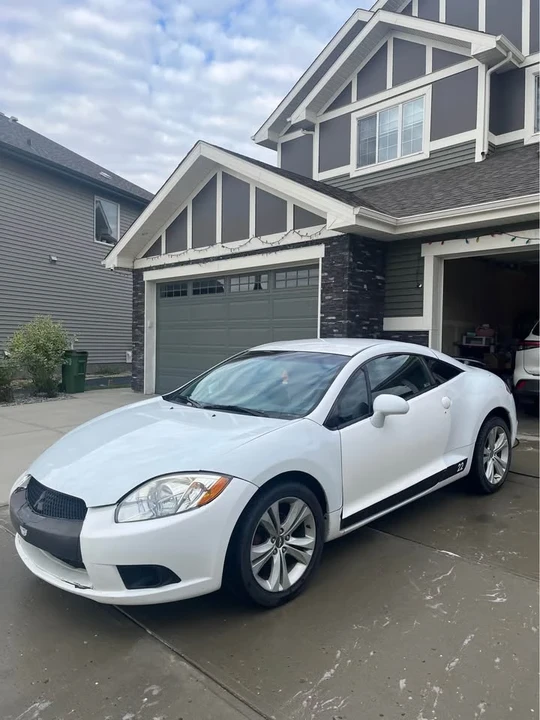 2009 Mitsubishi Eclipse 3rd Gen - Image 3 of 6