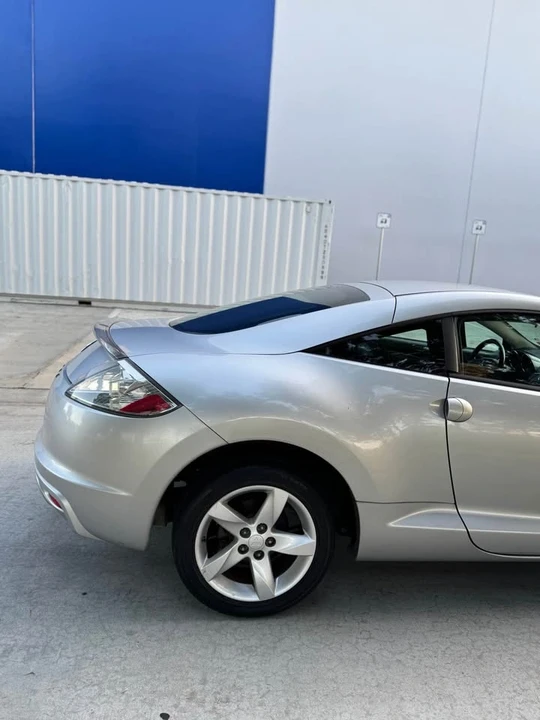2009 Mitsubishi Eclipse 4th Gen - Image 9 of 14