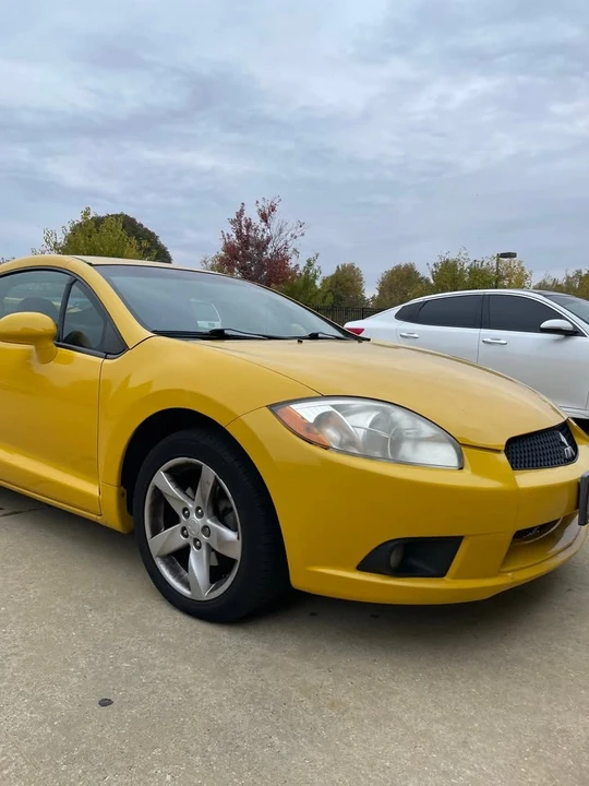 2009 Mitsubishi Eclipse 4th Gen - Image 2 of 17