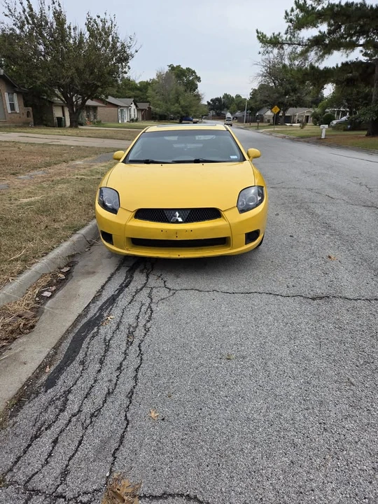 2009 Mitsubishi Eclipse 4th Gen - Image 2 of 9