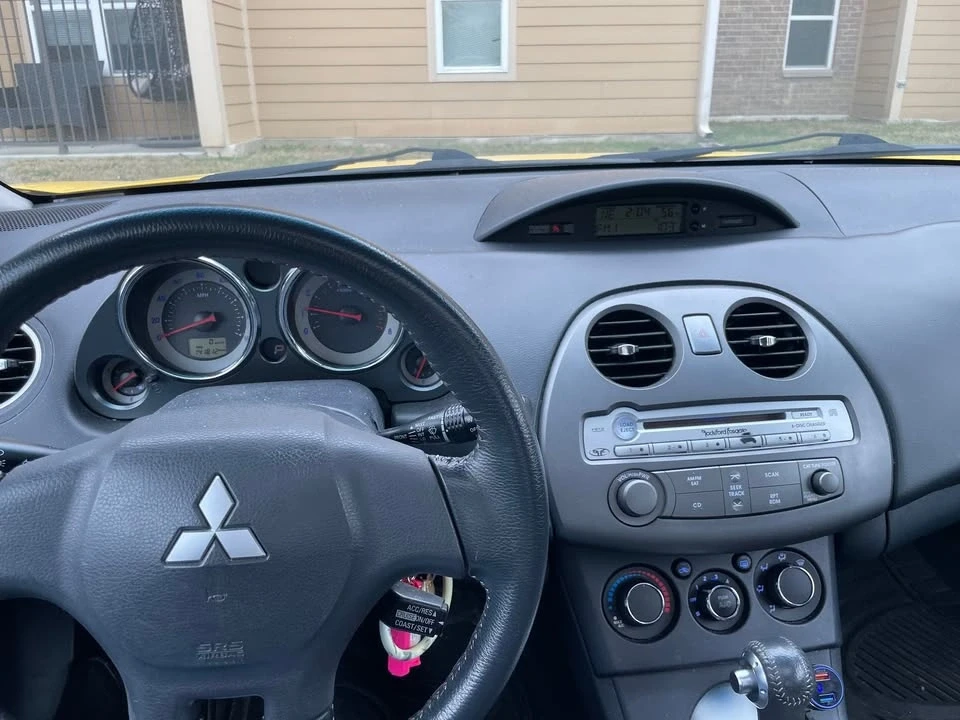 2009 Mitsubishi Eclipse 4th Gen - Image 10 of 17