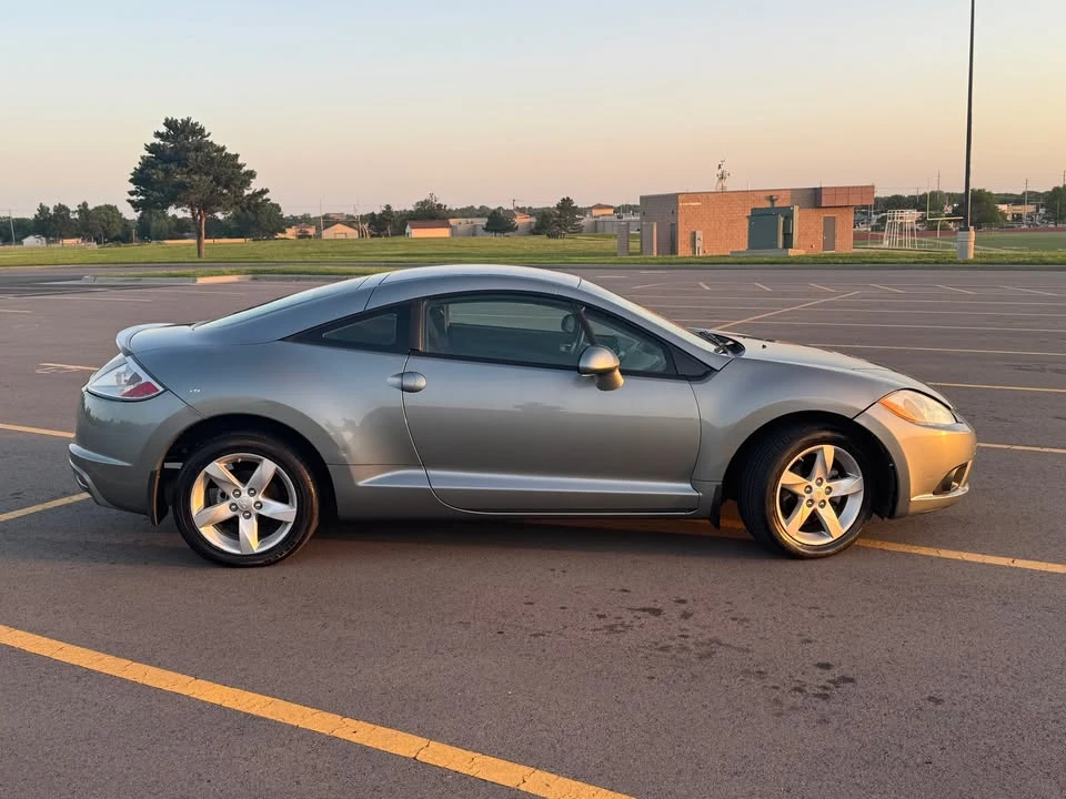 2009 Mitsubishi Eclipse 4th Gen - Image 8 of 14
