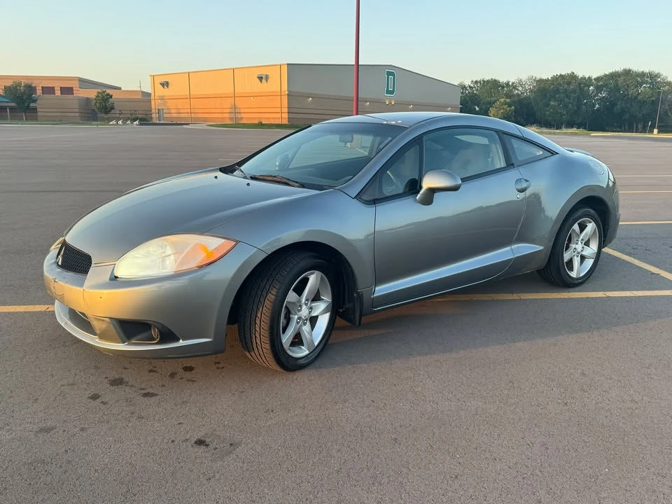 2009 Mitsubishi Eclipse 4th Gen - Image 3 of 14