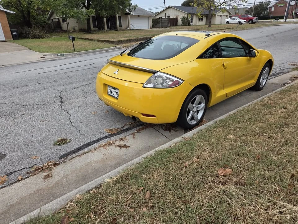 2009 Mitsubishi Eclipse 4th Gen - Image 4 of 9