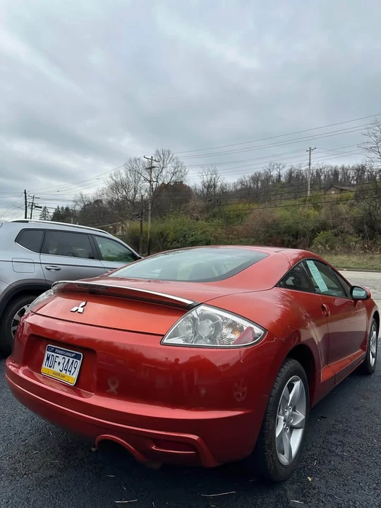 2009 Mitsubishi Eclipse 4th Gen - Image 2 of 2