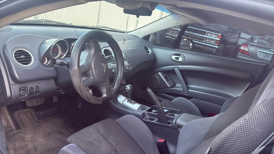 2009 Mitsubishi Eclipse 4th Gen - Image 2 of 4