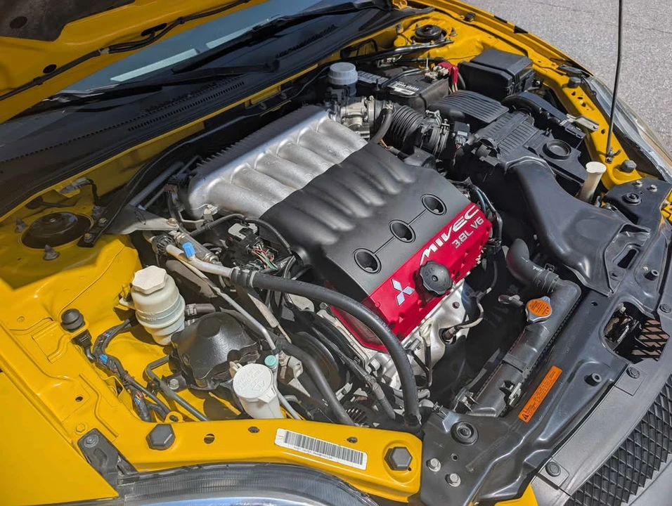 2009 Mitsubishi Eclipse 4th Gen - Image 18 of 19