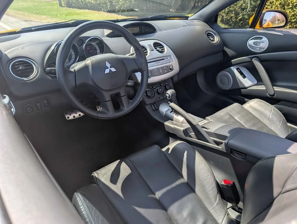 2009 Mitsubishi Eclipse 4th Gen - Image 10 of 19