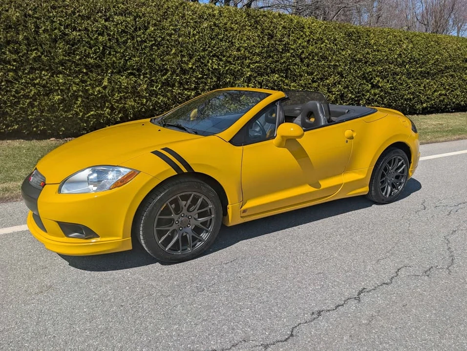 2009 Mitsubishi Eclipse 4th Gen - Image 2 of 19