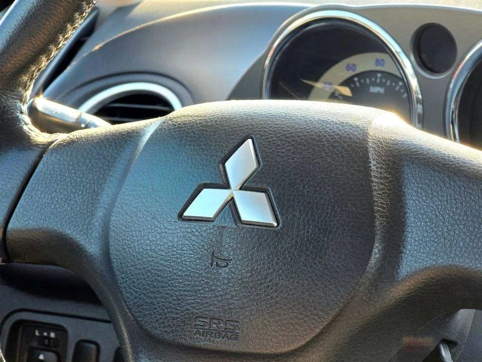 2009 Mitsubishi Eclipse 4th Gen - Image 18 of 20