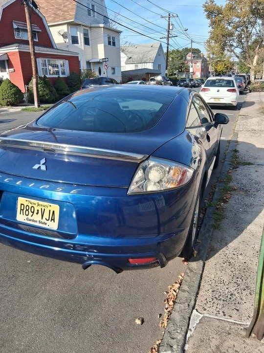 2009 Mitsubishi Eclipse 3rd Gen - Image 2 of 9