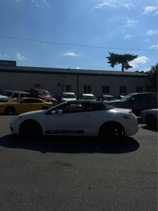 2009 Mitsubishi Eclipse 3rd Gen - Image 7 of 14