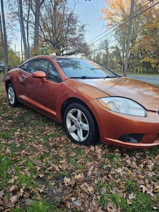 2009 Mitsubishi Eclipse 4th Gen - Image 2 of 12