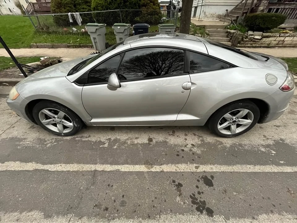 2009 Mitsubishi Eclipse 4th Gen - Image 4 of 12