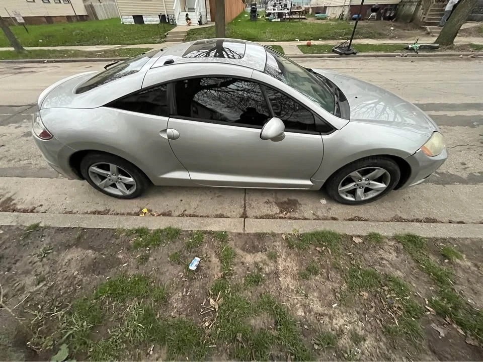 2009 Mitsubishi Eclipse 4th Gen - Image 5 of 12
