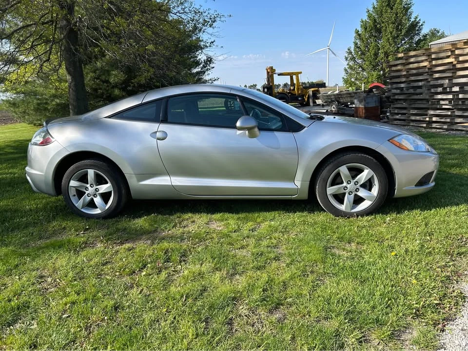 2009 Mitsubishi Eclipse 4th Gen - Image 3 of 10