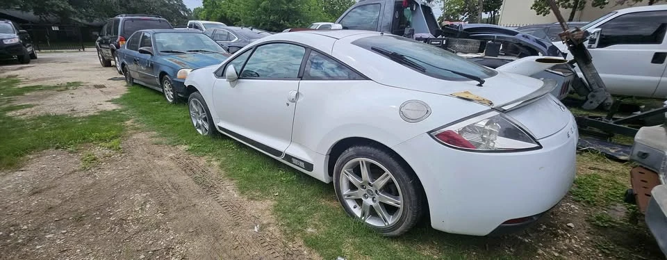 2009 Mitsubishi Eclipse 4th Gen - Image 2 of 6