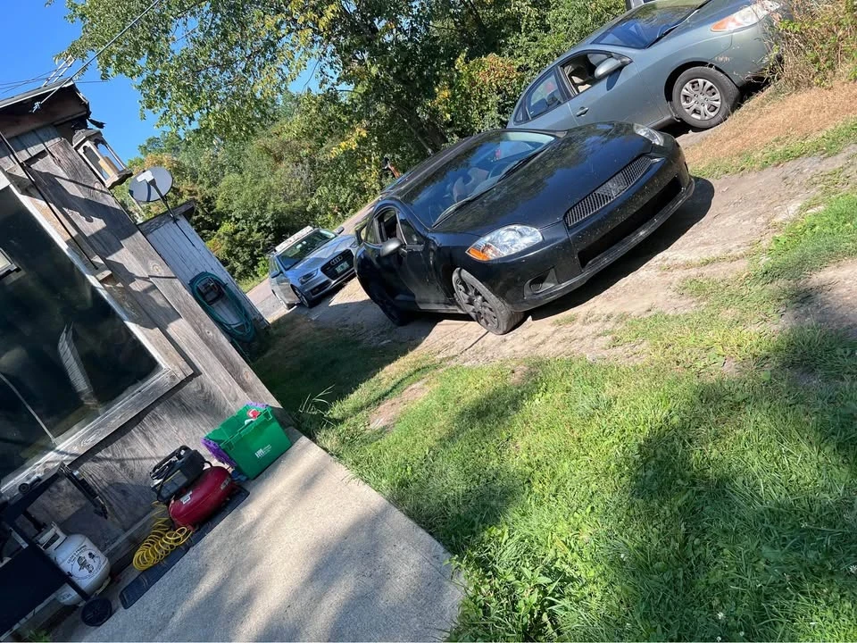 2009 Mitsubishi Eclipse 4th Gen - Image 2 of 5