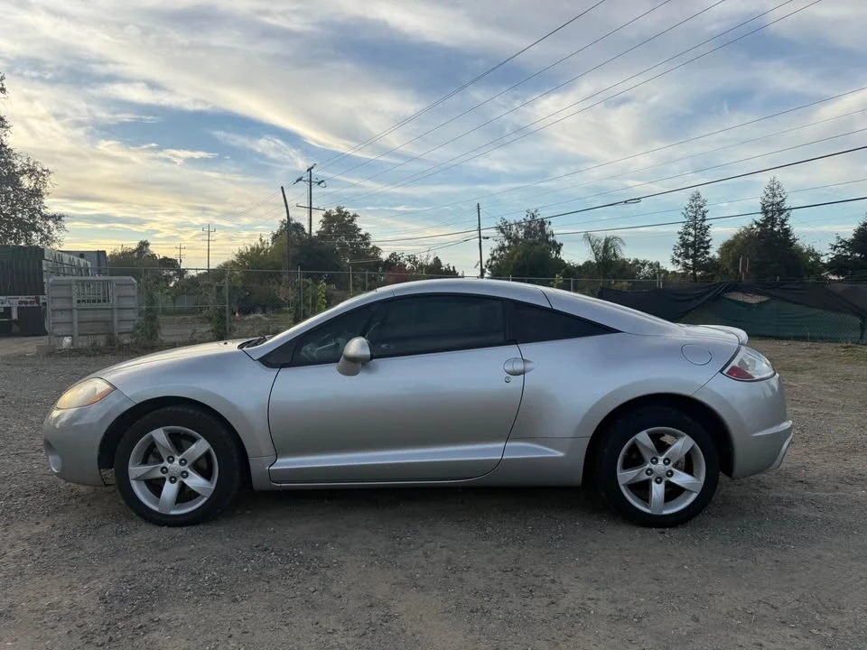 2009 Mitsubishi Eclipse 4th Gen - Image 2 of 15