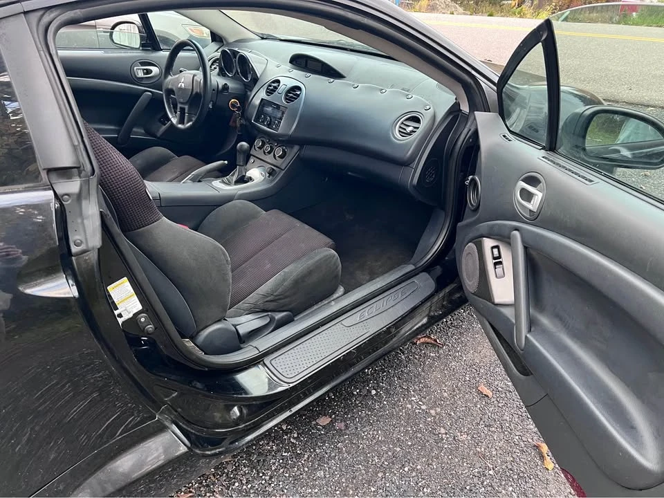 2009 Mitsubishi Eclipse 3rd Gen - Image 10 of 17