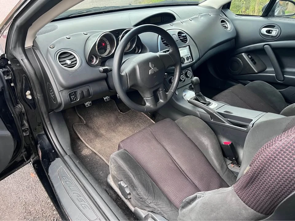 2009 Mitsubishi Eclipse 3rd Gen - Image 8 of 17