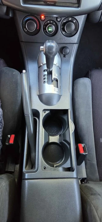 2009 Mitsubishi Eclipse 4th Gen - Image 12 of 15