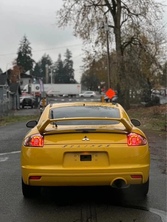 2009 Mitsubishi Eclipse 4th Gen - Image 4 of 12