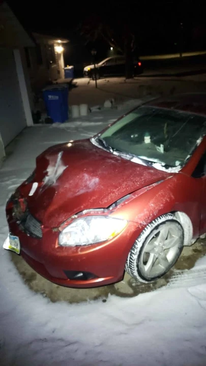 2009 Mitsubishi Eclipse 4th Gen - Image 4 of 9