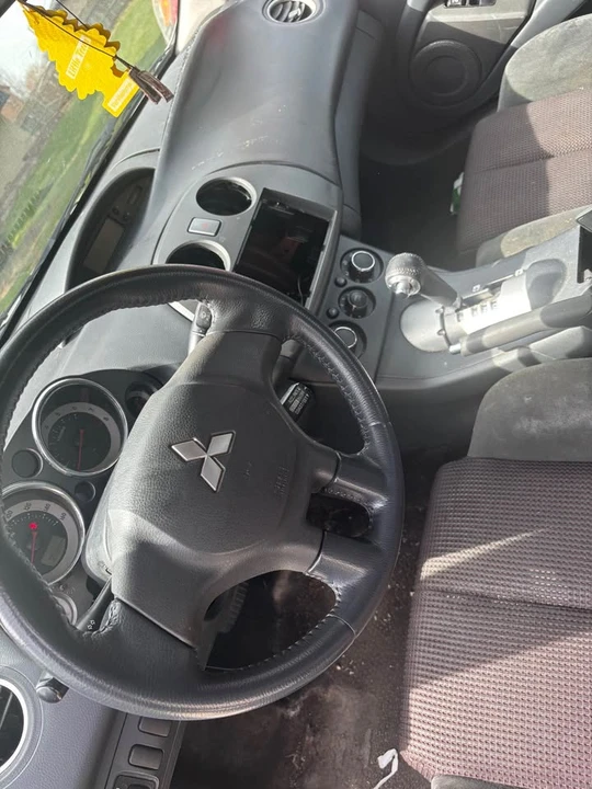 2009 Mitsubishi Eclipse 4th Gen - Image 8 of 12