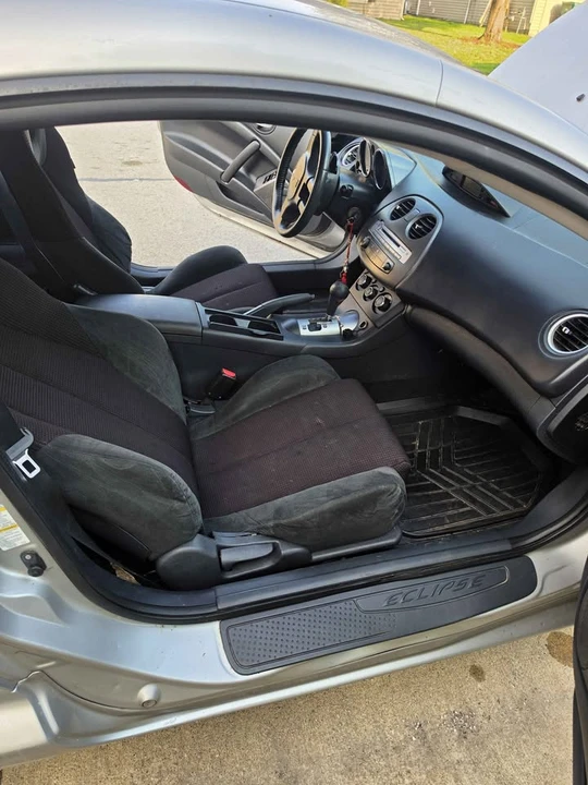 2009 Mitsubishi Eclipse 4th Gen - Image 5 of 10