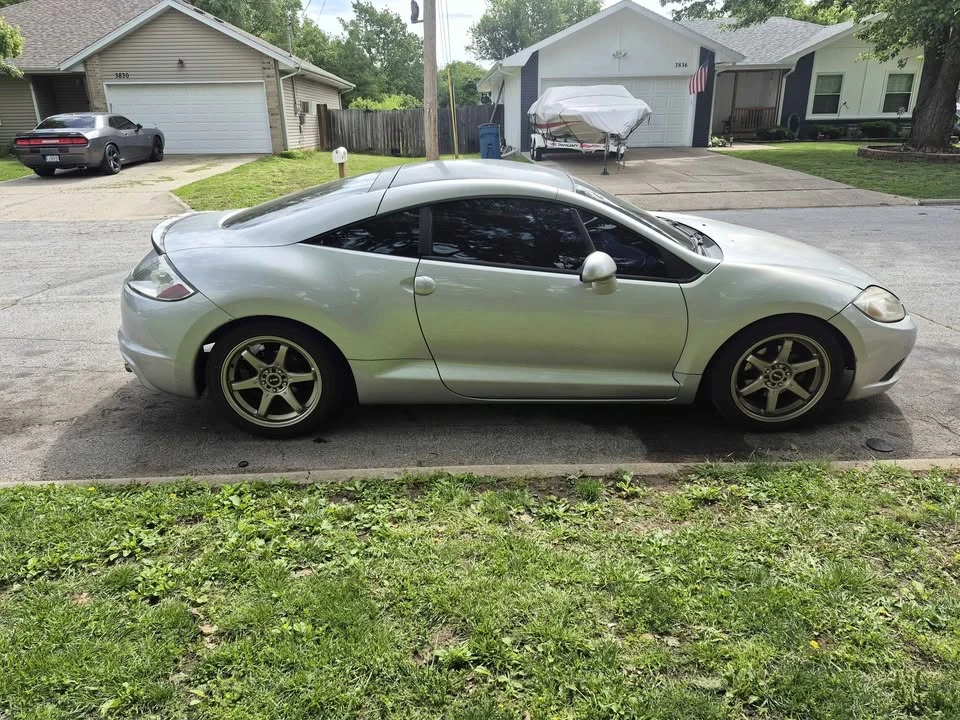 2009 Mitsubishi Eclipse 4th Gen - Image 4 of 11
