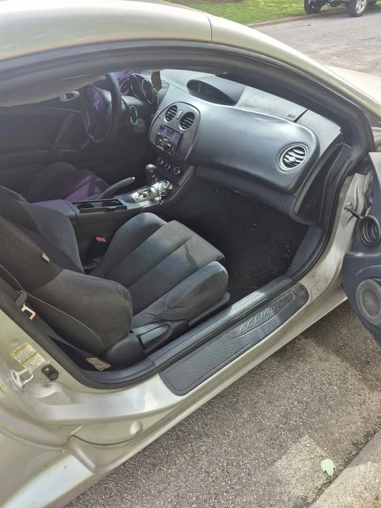 2009 Mitsubishi Eclipse 4th Gen - Image 6 of 11