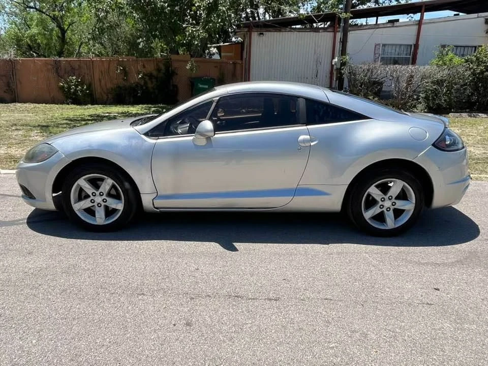 2009 Mitsubishi Eclipse 4th Gen - Image 8 of 12