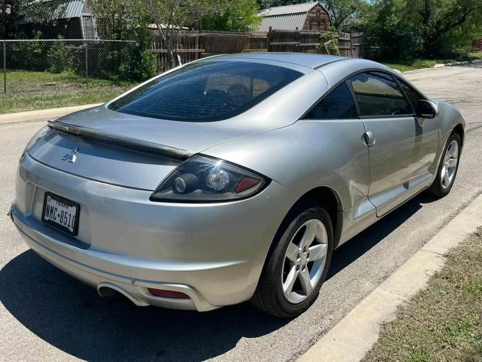 2009 Mitsubishi Eclipse 4th Gen - Image 5 of 12