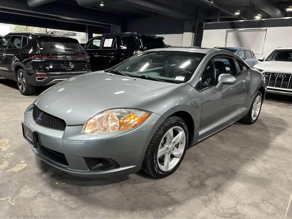 2009 Mitsubishi Eclipse 4th Gen - Image 2 of 12