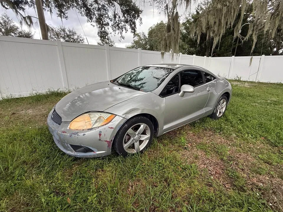 2009 Mitsubishi Eclipse 4th Gen - Image 2 of 8