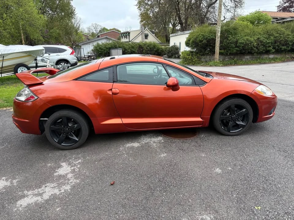 2009 Mitsubishi Eclipse 4th Gen - Image 4 of 12