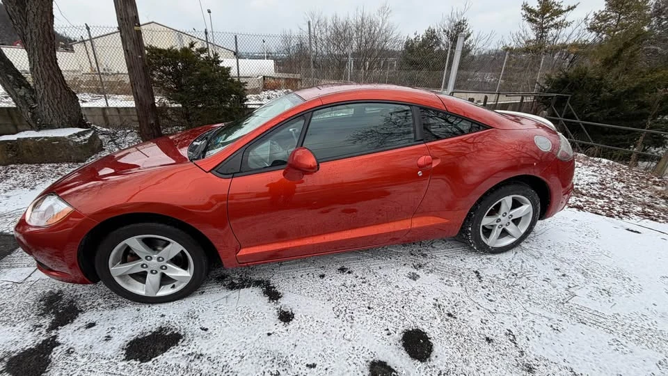 2009 Mitsubishi Eclipse 4th Gen - Image 4 of 12