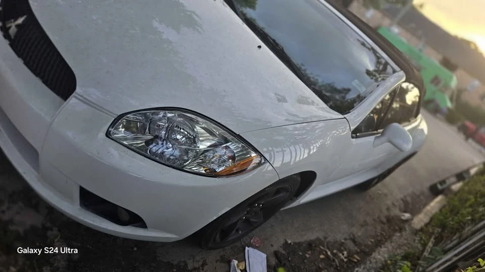 2009 Mitsubishi Eclipse 3rd Gen - Image 3 of 3