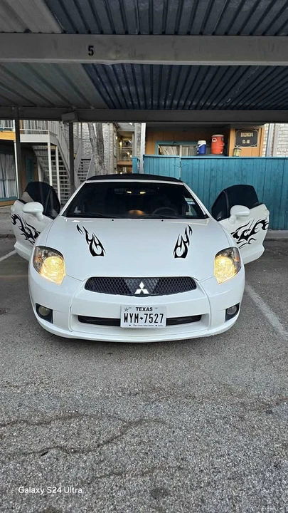 2009 Mitsubishi Eclipse 4th Gen - Image 2 of 4